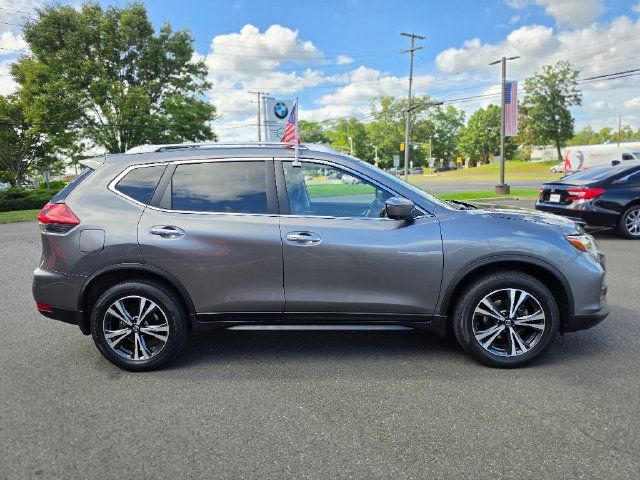 Used 2020 Nissan Rogue SV w/ Premium Package AWD/4WD image 8