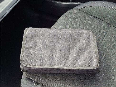 Used 2023 Nissan Kicks SV image 25