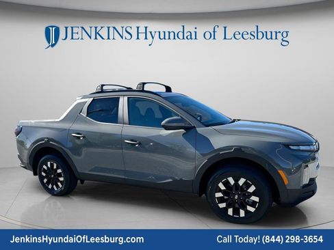 New 2026 Hyundai Santa Cruz SEL FWD image 2