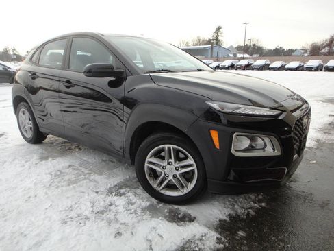 Used 2021 Hyundai Kona SE AWD/4WD image 3