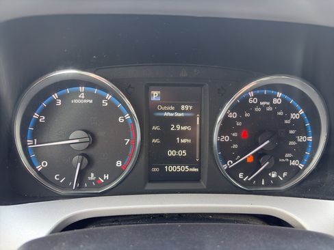 Used 2016 Toyota RAV4 XLE AWD/4WD image 17