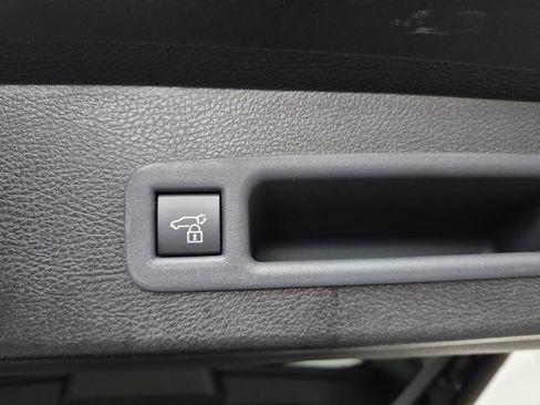 New 2026 Toyota Sienna XLE image 19