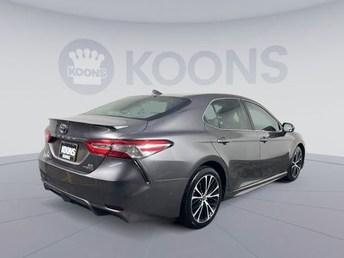 Used 2020 Toyota Camry SE image 7