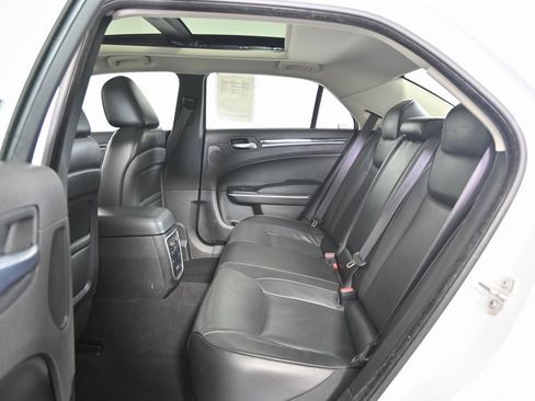 Used 2023 Chrysler 300 Touring L w/ Popular Equipment Group image 17