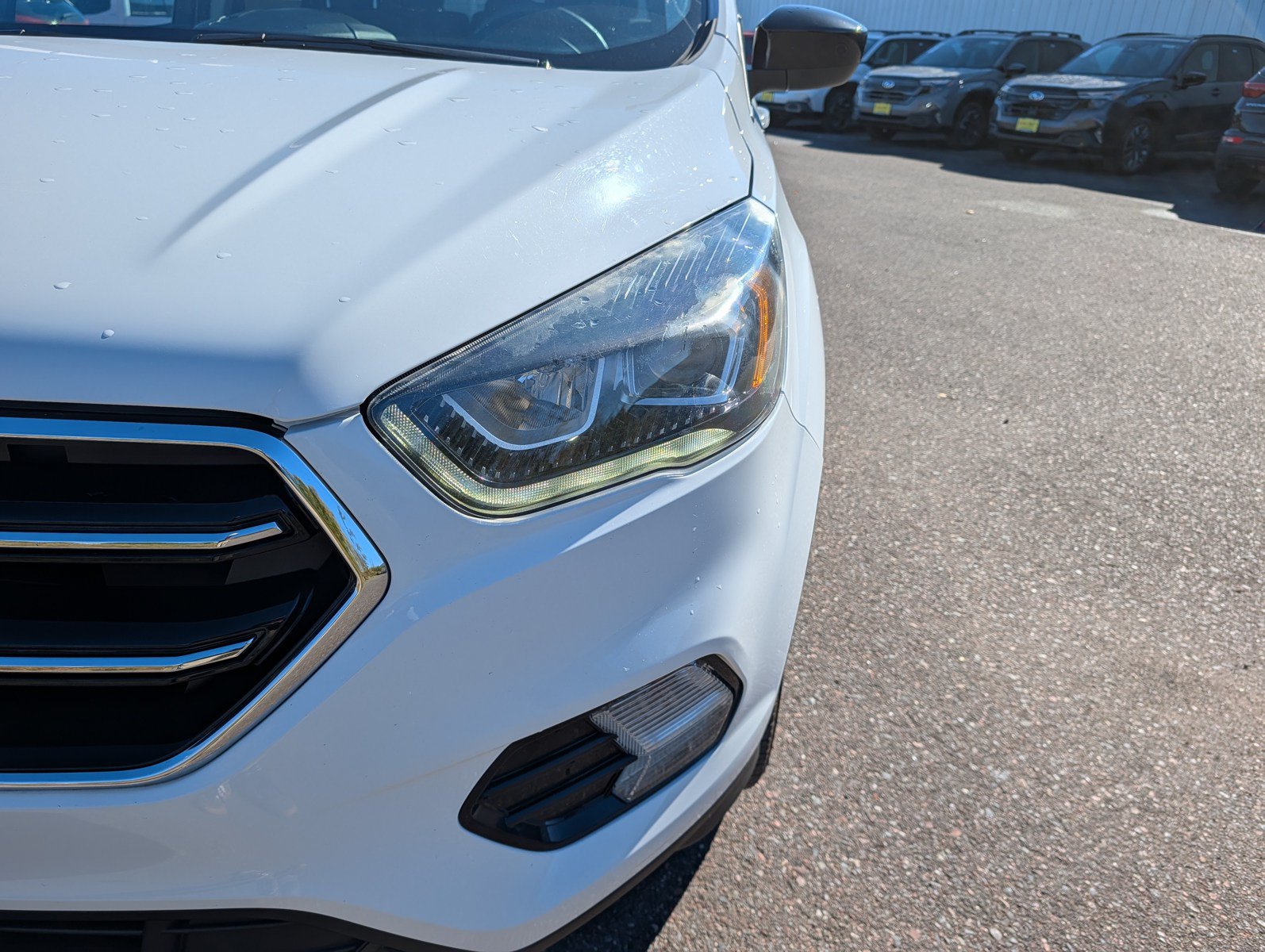 Used 2018 Ford Escape SE w/ SE Sport Appearance Package AWD/4WD image 16