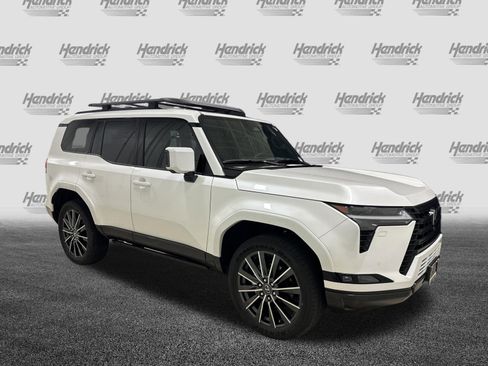 Certified 2025 Lexus GX 550 w/ Accessory Package (2T) AWD/4WD image 2