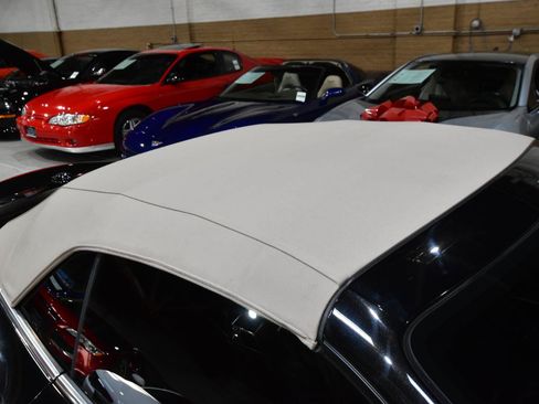 Used 2009 Jaguar XKR R RWD image 14