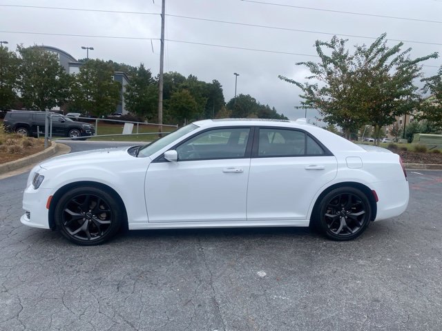 Used 2023 Chrysler 300 Touring L w/ Popular Equipment Group RWD image 8