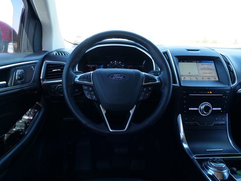 Used 2019 Ford Edge Titanium w/ Equipment Group 301A image 21