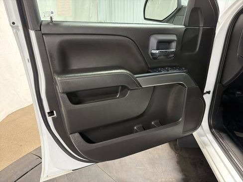 Used 2018 Chevrolet Silverado 1500 LT w/ All Star Edition image 4