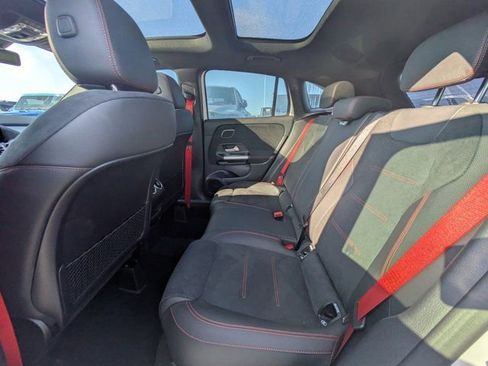 Used 2025 Mercedes-Benz GLA 35 AMG 4MATIC image 12