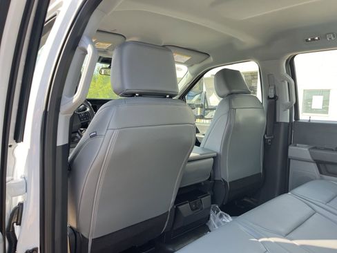 New 2026 Ford F250 XL w/ XL Chrome Package AWD/4WD image 36