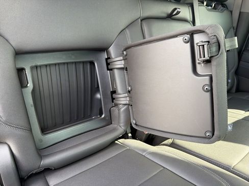 Used 2025 Chevrolet Silverado 1500 LT Trail Boss w/ Convenience Package II image 23