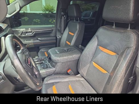 Used 2024 GMC Sierra 2500 AT4 AWD/4WD image 17