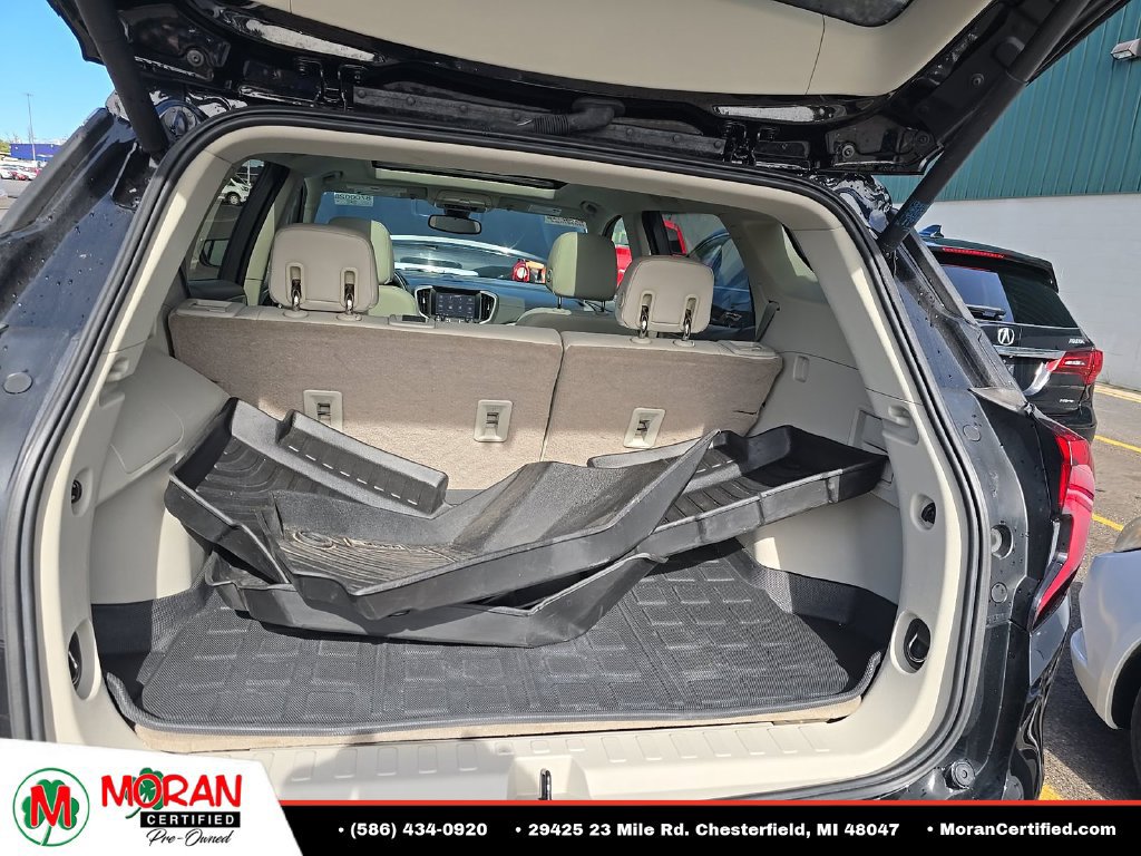 Used 2020 GMC Terrain Denali w/ Denali Premium Package AWD/4WD image 16