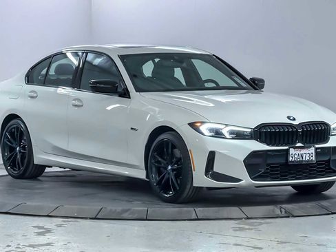 Used 2023 BMW 330e xDrive w/ M Sport Package image 9