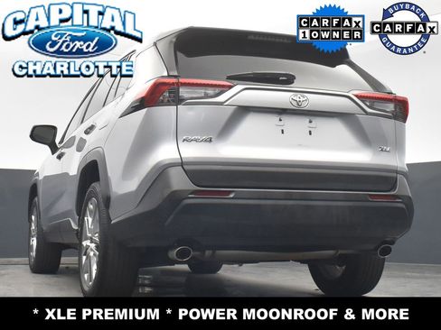 Used 2022 Toyota RAV4 XLE Premium image 25