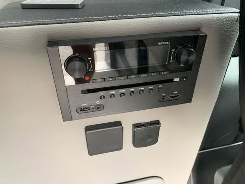 Used 2023 RAM ProMaster 3500 w/ Premium Appearance Group image 15