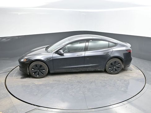 Used 2025 Tesla Model 3 Long Range image 23