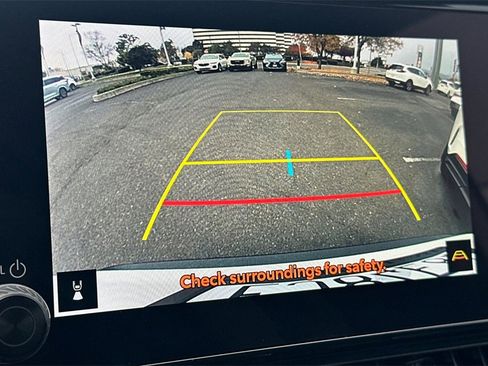 Used 2025 Toyota RAV4 XLE image 22