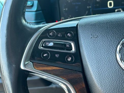 Used 2015 Cadillac Escalade Luxury AWD/4WD image 18