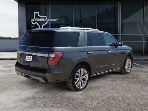 Used 2018 Ford Expedition Platinum AWD/4WD image 3