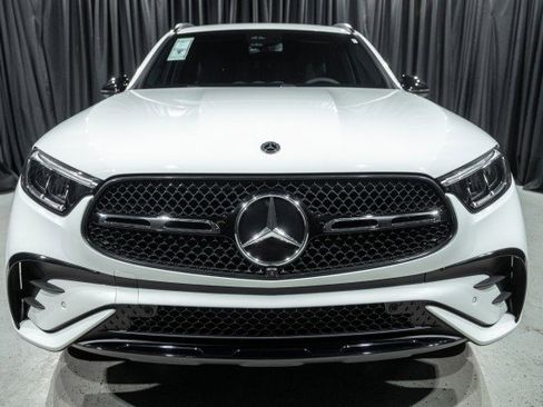New 2026 Mercedes-Benz GLC 300 image 2