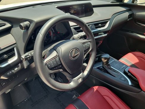 Used 2019 Lexus UX 200 F Sport w/ F Sport Premium Package FWD image 19