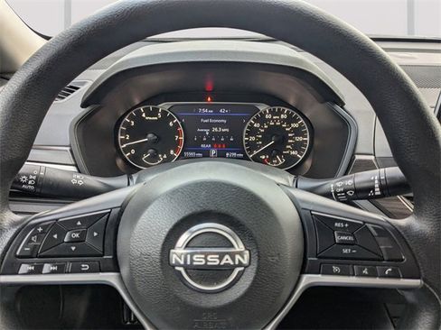 Used 2024 Nissan Altima 2.5 SV image 26