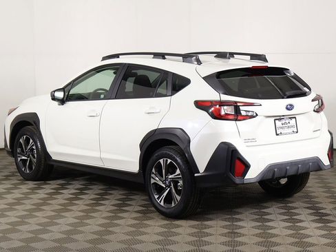 Used 2025 Subaru Crosstrek 2.0i Premium AWD/4WD image 9