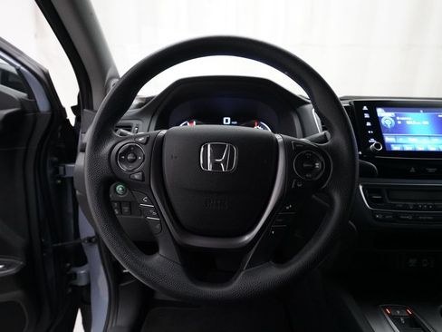 Used 2023 Honda Ridgeline Sport image 4