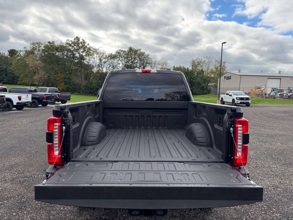 Used 2025 Ford F250 Lariat w/ Black Appearance Package AWD/4WD image 19
