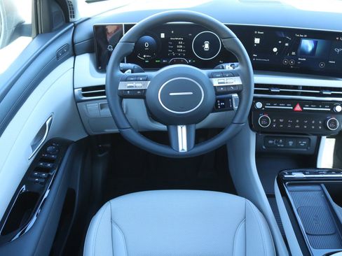 New 2025 Hyundai Tucson Limited image 21