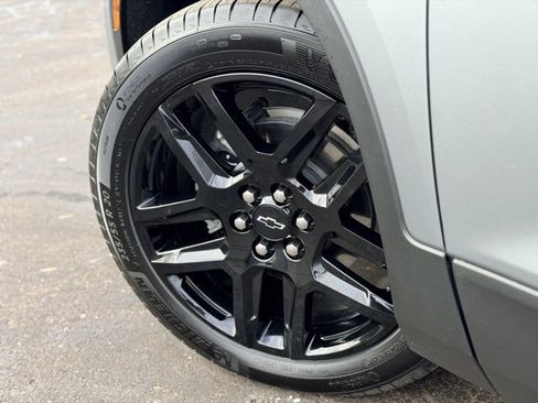 Used 2025 Chevrolet Blazer LT image 27