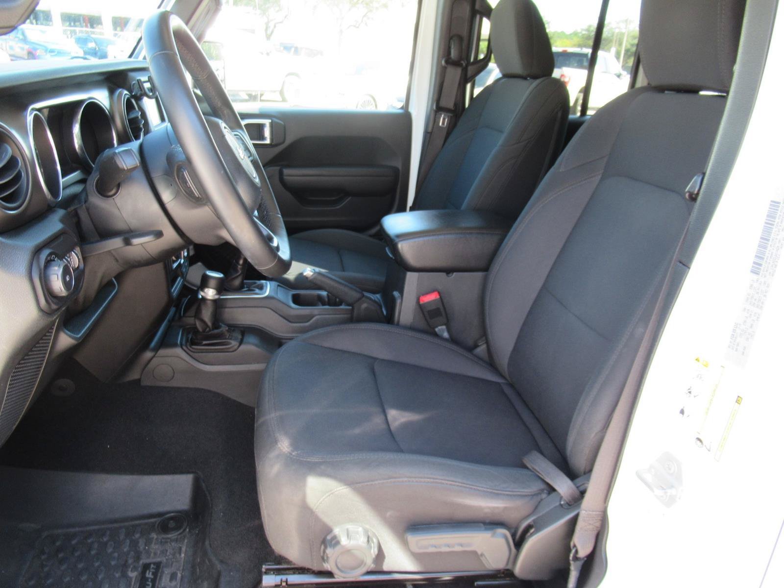 Used 2018 Jeep Wrangler Unlimited Sport S AWD/4WD image 20