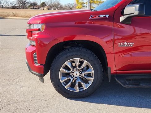 Used 2021 Chevrolet Silverado 1500 RST w/ Z71 Off-Road Package image 8