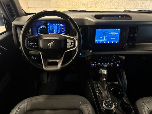 Used 2023 Ford Bronco Black Diamond w/ Sasquatch Package AWD/4WD image 5