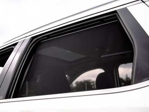 Certified 2025 Hyundai Palisade SEL FWD image 16