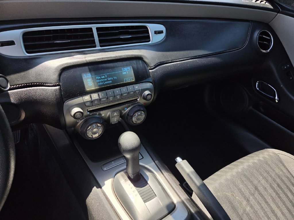 Used 2015 Chevrolet Camaro LS RWD image 16