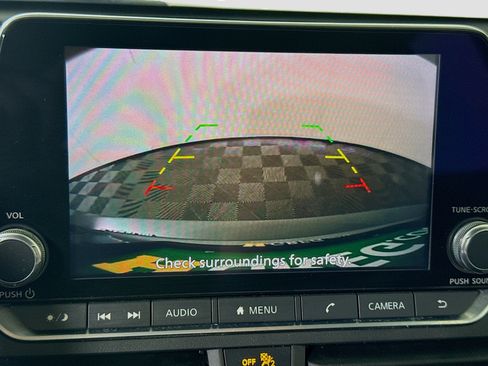 Used 2022 Nissan Altima 2.5 SV FWD image 19