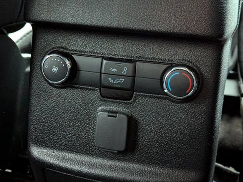 Used 2019 Ford Explorer Sport image 29