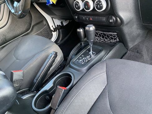 Used 2017 Jeep Wrangler Unlimited Sport w/ Quick Order Package 24S image 35