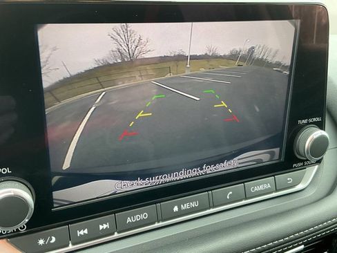 Used 2022 Nissan Rogue SV w/ SV Premium Package image 25