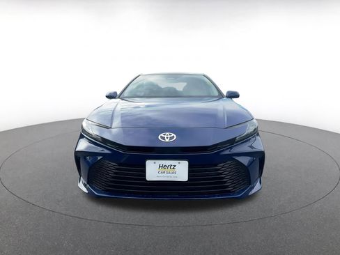 Used 2025 Toyota Camry LE image 4