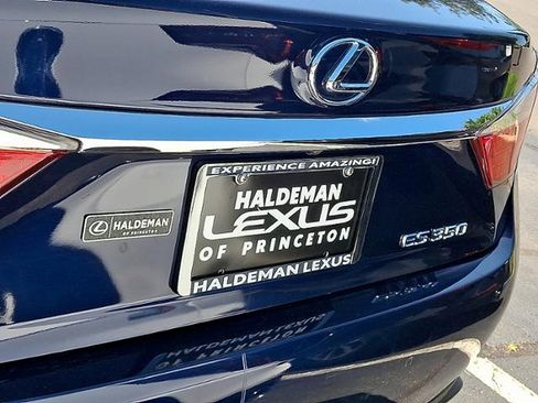 Used 2014 Lexus ES 350 w/ Luxury Package FWD image 32
