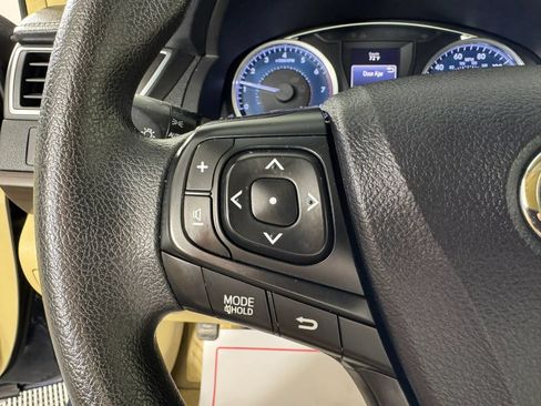 Used 2017 Toyota Camry LE FWD image 15