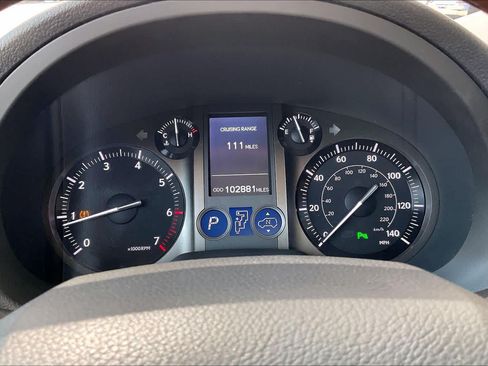 Used 2012 Lexus GX 460 Premium AWD/4WD image 25
