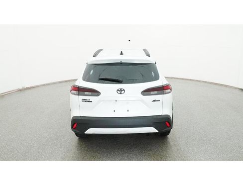 New 2026 Toyota Corolla Cross LE image 7