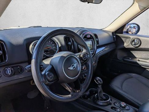Used 2017 MINI Cooper Countryman image 9