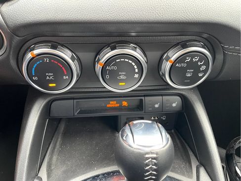 Used 2023 MAZDA MX-5 Miata Grand Touring RWD image 18